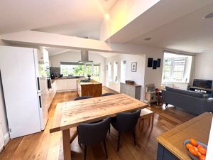 Photo 12- click for photo gallery